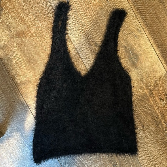 Re:named Fuzzy Black Tank Top - Picture 2 of 3
